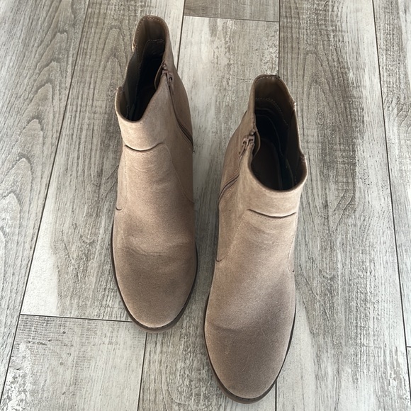 Universal Thread Tan Neutral Booties • 10 - Picture 6 of 7